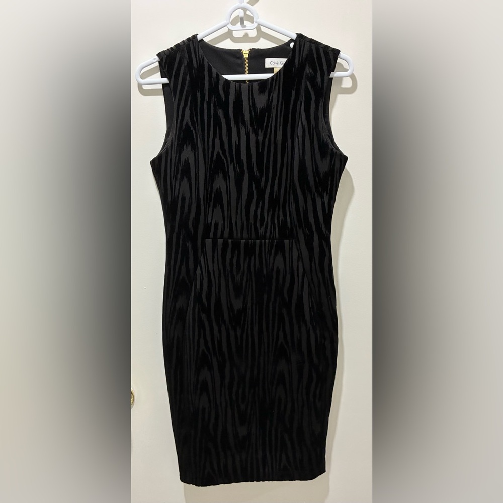 Calvin Klein Burnout Velvet Black Sleeveless Dress with Exposed Zipper Moire